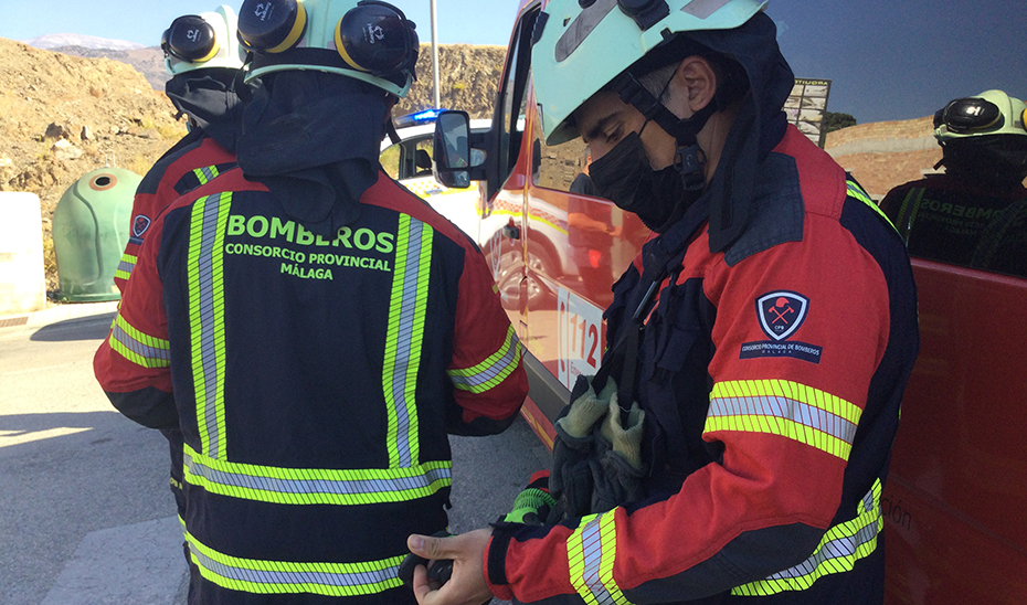 Personal del Consorcio Provincial de Bomberos de Málaga.